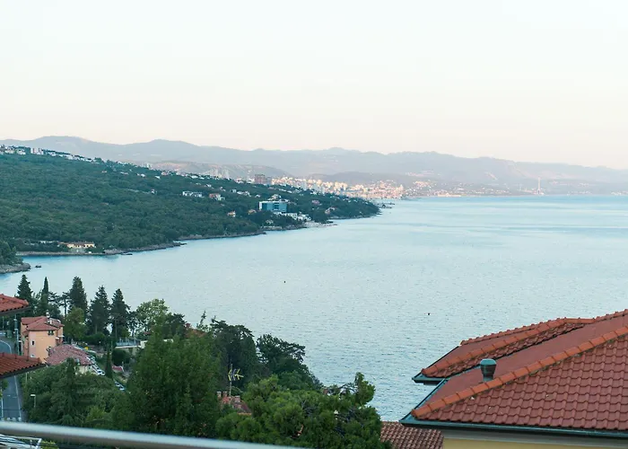 شقة Premium With Beautiful Sea View, Short Walk To The Sea *