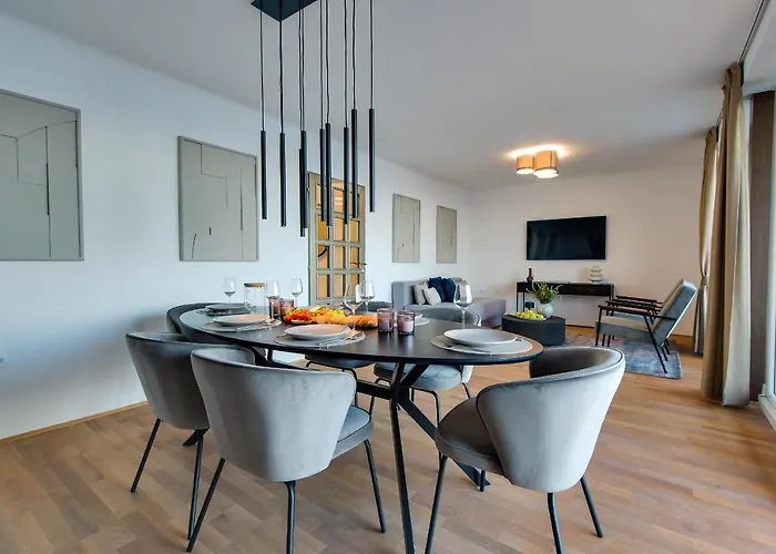 Premium With Beautiful Sea View, Short Walk To The Sea Apartman Abbázia