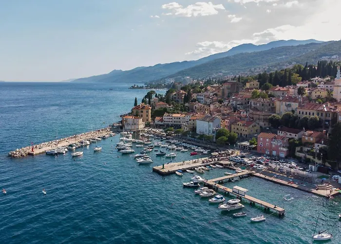 Apartman Premium With Beautiful Sea View, Short Walk To The Sea Abbázia