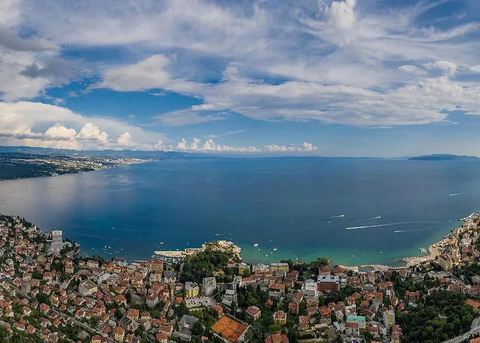 Premium With Beautiful Sea View, Short Walk To The Sea * Abbázia